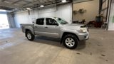 Used 2014 Toyota Tacoma 4x4 Double Cab image 2