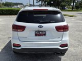 Used 2019 Kia Sorento LX image 3