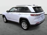 Used 2023 Jeep Grand Cherokee Laredo w/ Luxury Tech Group I image 2