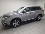 Used 2020 Mitsubishi Outlander SEL image 2