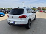 Used 2017 Volkswagen Tiguan SEL image 5