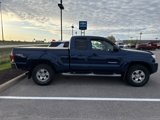 Used 2005 Toyota Tacoma 4x4 Access Cab image 3