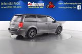Used 2016 Dodge Grand Caravan SE image 3