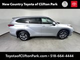 Used 2022 Toyota Highlander XLE image 2
