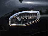 Used 2018 Nissan Titan SV image 3