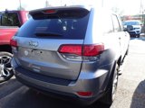 Used 2021 Jeep Grand Cherokee Laredo image 4