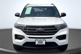 Certified 2020 Ford Explorer XLT image 3