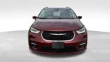 Used 2021 Chrysler Pacifica Touring-L image 3