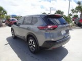 Used 2023 Nissan Rogue SV image 3