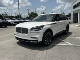 Certified 2023 Lincoln Aviator Reserve w/ Equipment Group 201A image 2