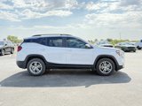 Used 2022 GMC Terrain SLE w/ Driver Convenience Package image 4
