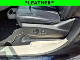 Used 2023 Chrysler Pacifica Touring-L image 6