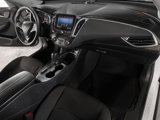 Used 2020 Chevrolet Malibu LT image 2