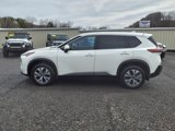 Used 2023 Nissan Rogue SV image 2