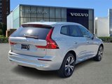 Used 2022 Volvo XC60 B5 Inscription image 4