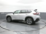 Used 2023 Nissan Rogue SV image 5