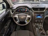 Used 2016 Chevrolet Traverse LT image 2