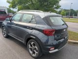 Used 2022 Hyundai Venue Limited image 4