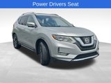Used 2017 Nissan Rogue SL image 4