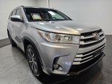 Used 2019 Toyota Highlander XLE image 2