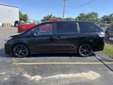 Used 2011 Toyota Sienna SE image 3