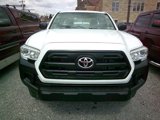 Used 2017 Toyota Tacoma SR image 2