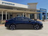 Used 2023 Nissan Versa SR image 4