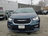 New 2025 Chrysler Pacifica Select image 2