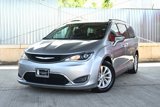 Used 2017 Chrysler Pacifica Touring-L image 3