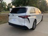 Used 2022 Toyota Sienna XLE image 3
