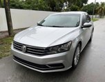 Used 2016 Volkswagen Passat 1.8T SE image 4