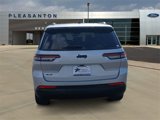Used 2023 Jeep Grand Cherokee L Laredo image 4