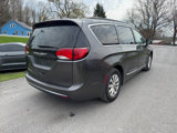 Used 2017 Chrysler Pacifica Touring-L image 3