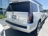 Used 2015 Cadillac Escalade Luxury image 2