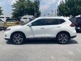 Used 2020 Nissan Rogue SL w/ Premium Package image 2