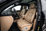 Certified 2025 Porsche Macan image 5