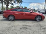 Used 2024 Hyundai Elantra SEL image 4
