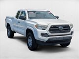 Used 2016 Toyota Tacoma SR image 3
