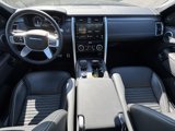 Used 2024 Land Rover Discovery Dynamic SE image 3