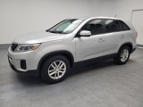 Used 2015 Kia Sorento LX image 2