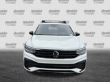Used 2023 Volkswagen Tiguan SE R-Line image 3