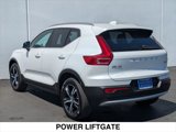 Used 2025 Volvo XC40 B5 Core image 3