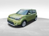 Used 2017 Kia Soul + image 2