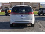 Used 2023 Chrysler Pacifica Limited image 4