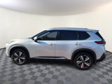 Used 2022 Nissan Rogue SL w/ SL Premium Package image 2