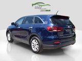 Used 2019 Kia Sorento LX image 3