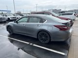 Used 2018 Nissan Altima 2.5 SR w/ SR Midnight Edition image 3