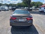 Used 2020 Toyota Camry LE image 4