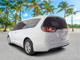 Used 2018 Chrysler Pacifica Touring Plus w/ Tire & Wheel Group image 4