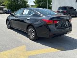 Used 2023 Nissan Altima 2.5 SV image 3
